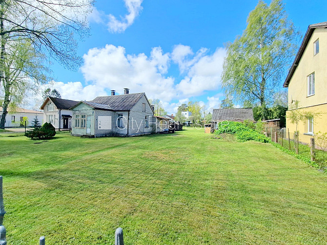 Частный дом, дача, покрытие крыши из шифера, кирпичные стены, благоустроенная Юрмала - изображение 3