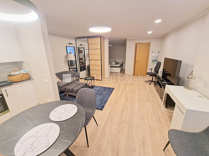 Pagalma ēka, renovēta māja, slēgts pagalms, iespēja nomāt autostāvvietu, ieeja no ielas, Rīga - foto 19