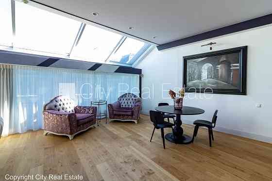 Новостройка, фасадный дом, закрытый двор, до ближайшей парковки 70 м, вход со двора, Rīga