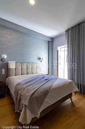 Новостройка, фасадный дом, закрытый двор, до ближайшей парковки 70 м, вход со двора, Rīga