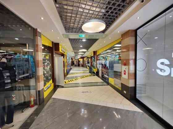 Iznomā tirdzniecības platību 1.stāvā TC LIIBA, Ķekavā.  Telpa atrodas pretī Given veikalam, laba cil Ķekavas pagasts