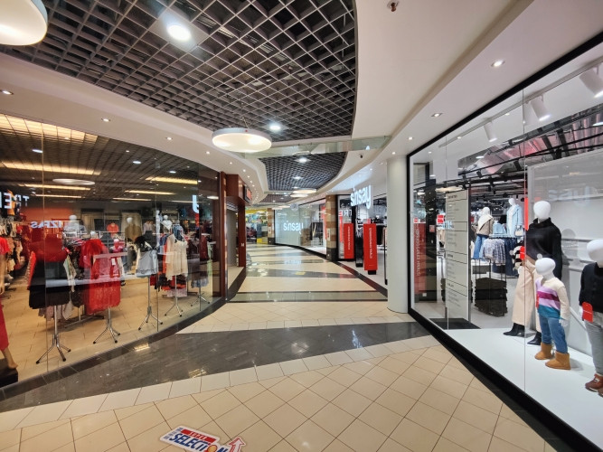 Iznomā tirdzniecības platību 1.stāvā TC LIIBA, Ķekavā.  Telpa atrodas pretī Given veikalam, Ķekavas pagasts - foto 4