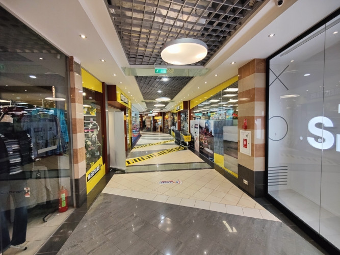 Iznomā tirdzniecības platību 1.stāvā TC LIIBA, Ķekavā.  Telpa atrodas pretī Given veikalam, Ķekavas pagasts - foto 5