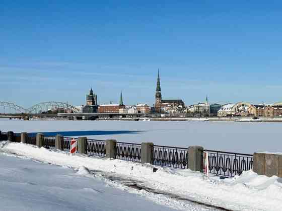 Новые апартаменты в уникальном месте  на берегу реки Даугава. Этот современный Рига