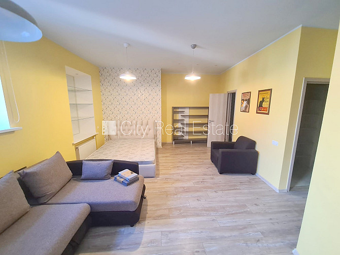 Jaunceltne, renovēta māja, ieeja no ielas, ir lifts, kāpņu telpa pēc kapitālā remonta, Rīga - foto 9