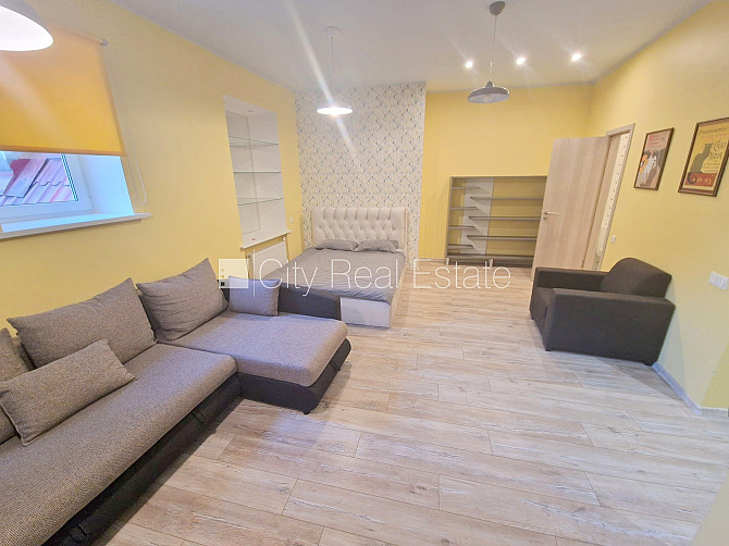 Jaunceltne, renovēta māja, ieeja no ielas, ir lifts, kāpņu telpa pēc kapitālā remonta, Rīga - foto 8