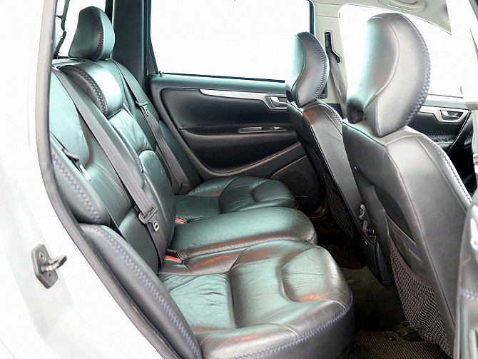 Volvo XC70 Summum ATM 2.4 D5 120kW Tallina - foto 7