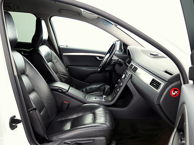 Volvo V70 R-Design ATM 2.4 D5 129kW Таллин - изображение 6