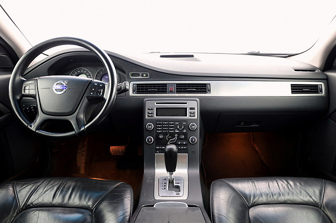 Volvo V70 R-Design ATM 2.4 D5 129kW Таллин - изображение 5