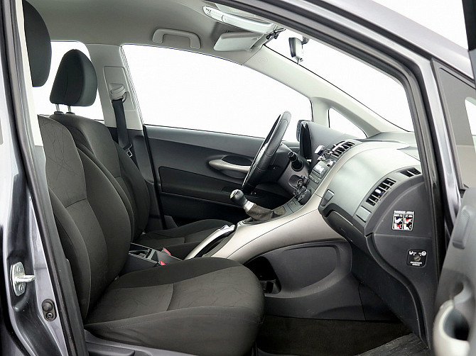 Toyota Auris Linea Sol 1.6 91kW Tallina - foto 6