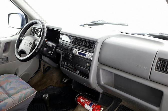 Volkswagen Multivan Allstar 2.5 81kW Tallina - foto 5