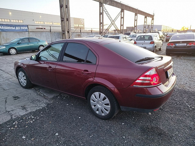 Ford Mondeo Facelift 1.8 81kW Tallina - foto 4