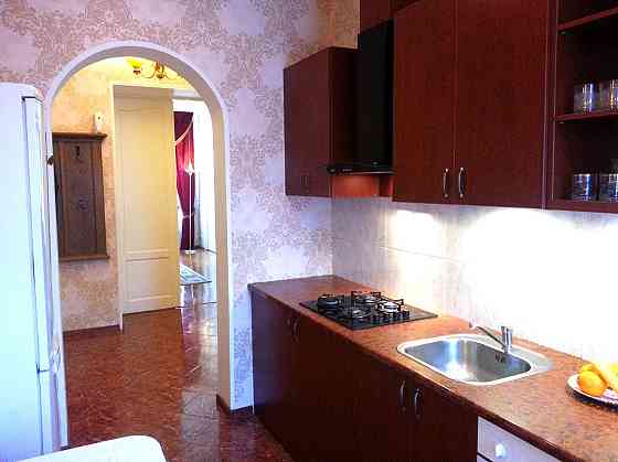 Солнечная, меблированная, удобная квартира. Фасадный дом, окна выходят на обе... Rīga