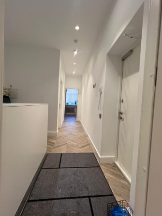 Ilgtermiņa īrei piedāvā kvalitatīvi izremontētas telpas Rīgas centrā.  Telpas ar Rīga - foto 9