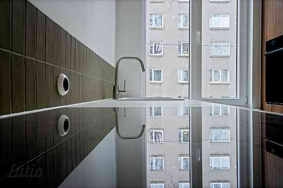 Piedāvājumā  tikko pēc kapitālā remonta atjaunots, gaumīgs divistabu dzīvoklis pieprasītajā Purvciem Rīga