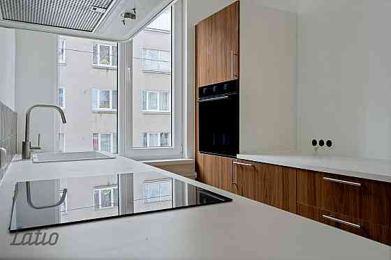 Piedāvājumā  tikko pēc kapitālā remonta atjaunots, gaumīgs divistabu dzīvoklis pieprasītajā Purvciem Rīga