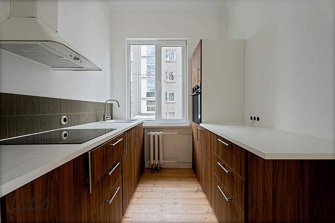 Piedāvājumā  tikko pēc kapitālā remonta atjaunots, gaumīgs divistabu dzīvoklis Rīga - foto 1