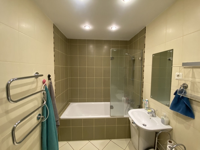 Four-room apartment in Jaunā Teika.  Layout: a living room (relatively small) combined with the kitc Рига - изображение 8