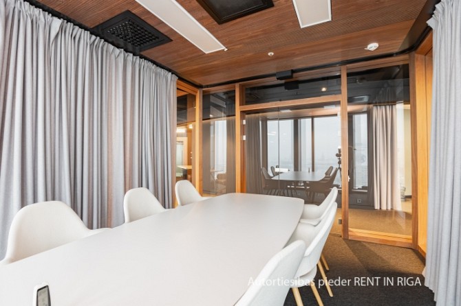 Ekskluzīvi labiekārtots un mēbelēts birojs Zunda Towers 13. stāvā.  Izsmalcināta darba vide Rīga - foto 7