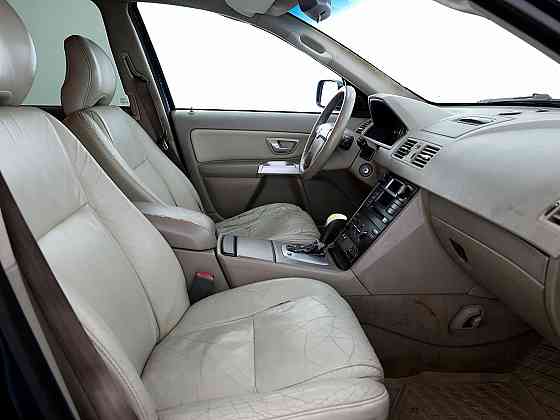 Volvo XC90 Summum ATM 2.4 D5 120kW Tallina