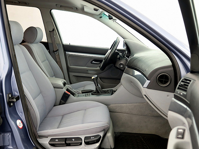 BMW 520 Business Facelift 2.2 125kW Tallina - foto 6