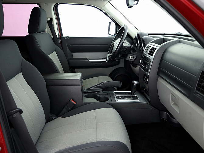 Dodge Nitro Comfort ATM 2.8 CRD 130kW Tallina - foto 6