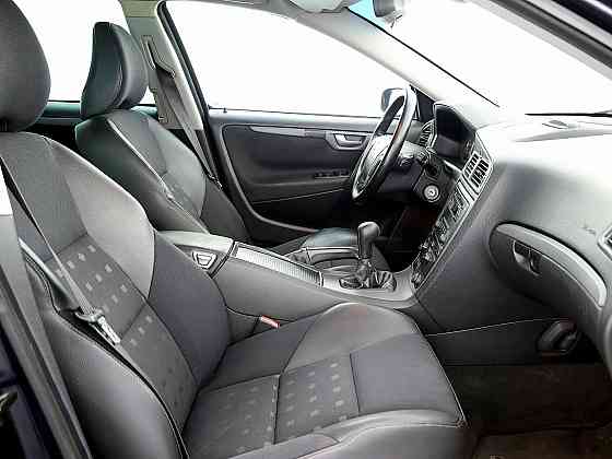 Volvo V70 Summum 4x4 AWD Facelift 2.4 D5 120kW Tallina