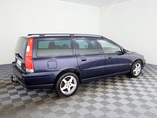 Volvo V70 Summum 4x4 AWD Facelift 2.4 D5 120kW Tallina - foto 3