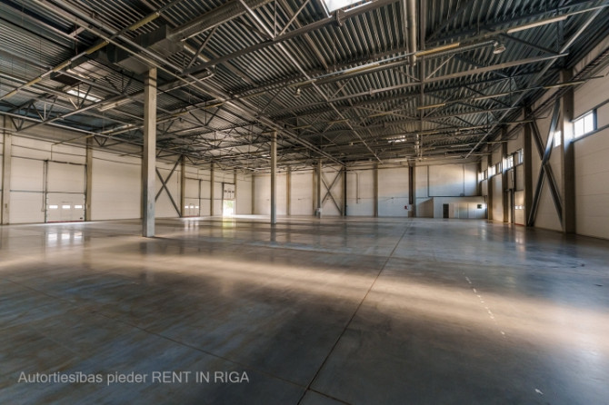 Noliktavas Daugavgrīvas ielā ar apkuri.  Fasādes ēka, ērta piekļuve no Daugavgrīvas un Rīga - foto 1