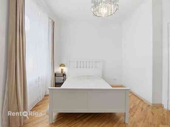Izīrē superīgu 4 istabu dzīvokli!  Gaišs un mājīgs dzīvoklis, tikko pēc remonta! Apdarē izmantoti au Рига