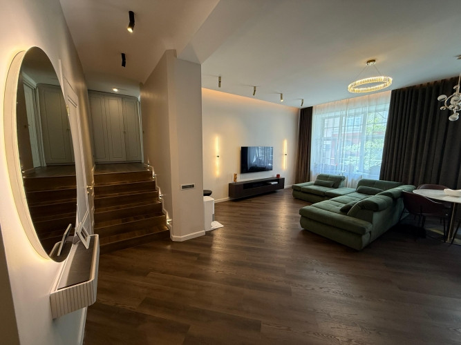 Сдается просторная и элегантная 4-комнатная квартира на улице Гертрудес Рига - изображение 1