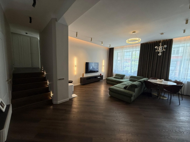 Сдается просторная и элегантная 4-комнатная квартира на улице Гертрудес Рига - изображение 3