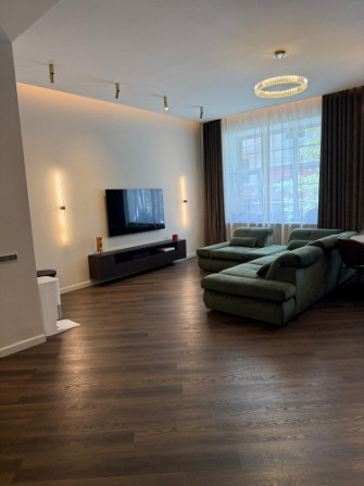 Сдается просторная и элегантная 4-комнатная квартира на улице Гертрудес Рига - изображение 2