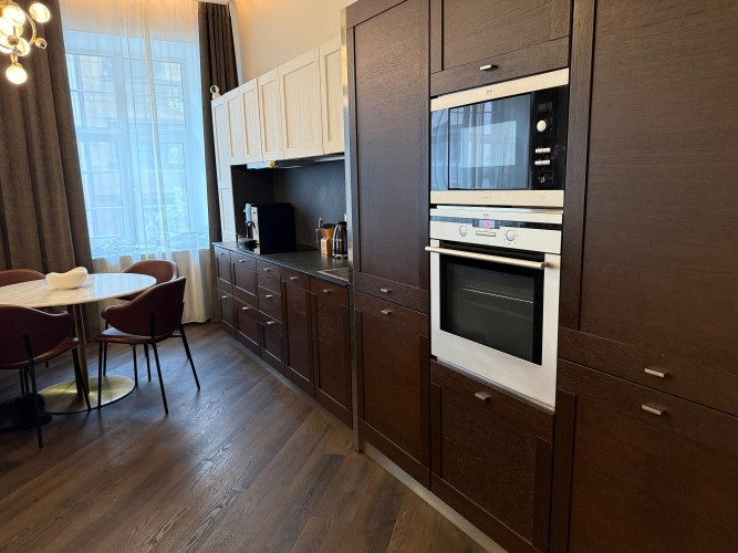 Сдается просторная и элегантная 4-комнатная квартира на улице Гертрудес Рига - изображение 4