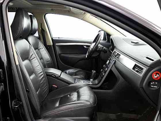 Volvo XC70 Summum ATM 2.4 D5 136kW Таллин