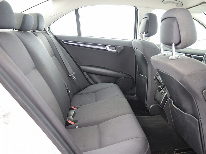 Mercedes-Benz C 220 Elegance ATM 2.1 CDI 125kW Таллин - изображение 7