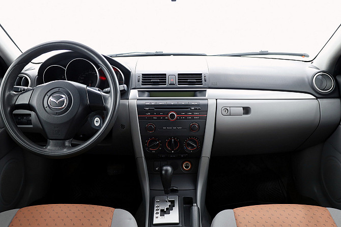 Mazda 3 Elegance LPG ATM 1.6 77kW Таллин - изображение 5