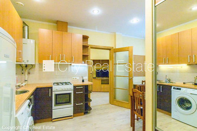 Pagalma ēka, renovēta māja, labiekārtots apzaļumots pagalms, slēgta teritorija, iespēja Rīga - foto 4