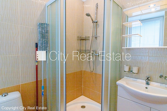 Pagalma ēka, renovēta māja, labiekārtots apzaļumots pagalms, slēgta teritorija, iespēja Rīga - foto 20