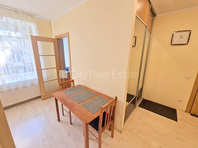 Pagalma ēka, renovēta māja, labiekārtots apzaļumots pagalms, slēgta teritorija, iespēja Rīga - foto 19