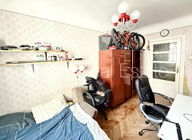 Fasādes māja, renovēta māja, labiekārtota apzaļumota teritorija, slēgts pagalms, ieeja no Rīga - foto 11