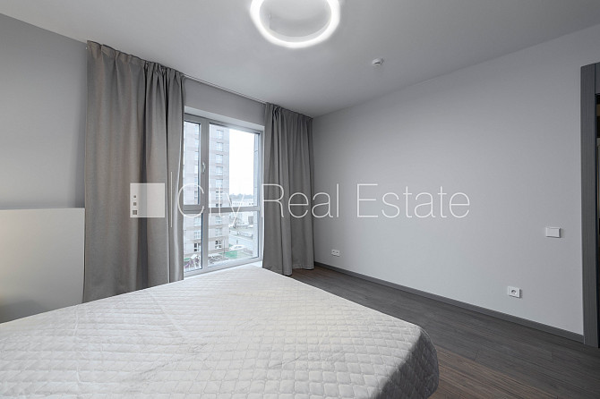 Privātmāja, jaunceltne, labiekārtota apzaļumota teritorija, iežogota teritorija ar metāla Jūrmala - foto 17