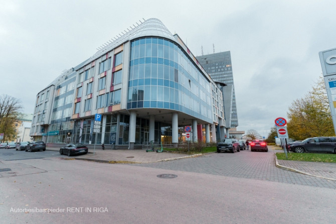 Tiek izīrēts 4-istabu dzīvoklis 