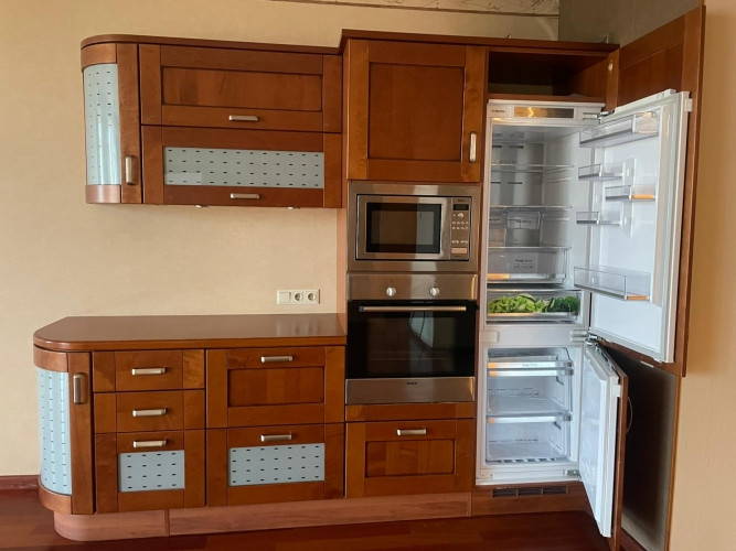 Tiek izīrēts 4-istabu dzīvoklis 