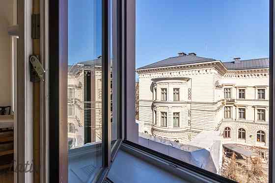 Vēlies dzīvot dinamiskā pilsētas centrā ar visu nepieciešamo rokas stiepiena attālumā? Izīrējam aute Рига