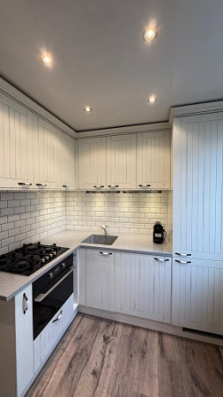 Продаётся полностью renovированная 3комнатная квартира!  Квартира полностью Рига - изображение 3