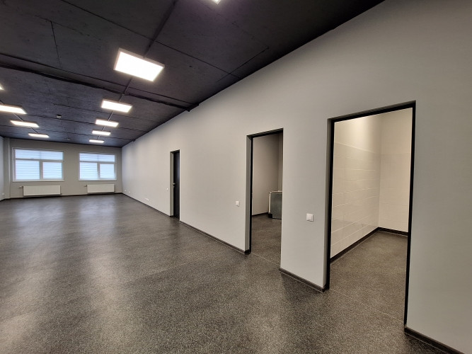 Piedāvājam nomai biroja telpas Biznesa parkā Dambis, Uriekstes ielā 1, Rīgā.  Birojs ir Rīga - foto 8