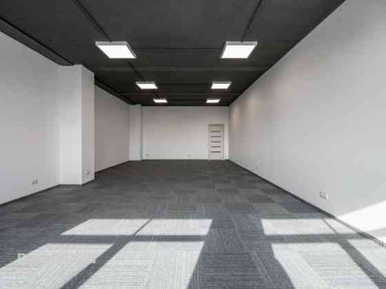 Предлагаем в аренду офисные помещения в бизнес-парке Dambis, ул. Уриекстес 1, Рига. Рига