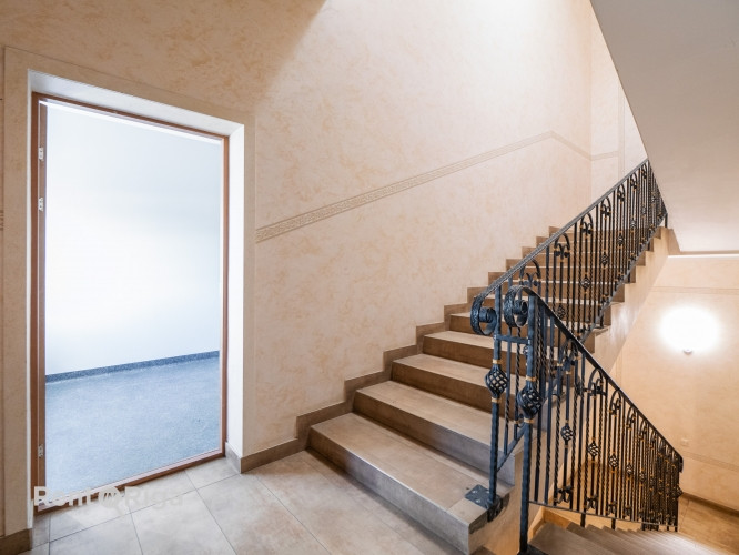 Piedāvājam nomai biroja telpas Biznesa parkā Dambis, Uriekstes ielā 1, Rīgā.  Birojs ir Rīga - foto 8