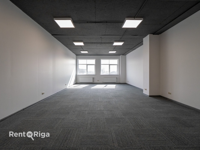 Piedāvājam nomai biroja telpas Biznesa parkā Dambis, Uriekstes ielā 1, Rīgā.  Birojs ir Rīga - foto 1